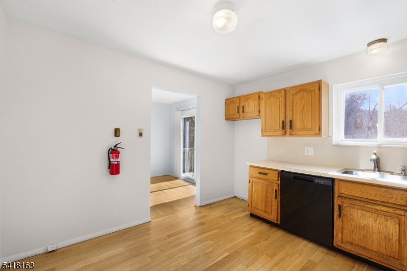 18 Kendall Dr Property Photo 16