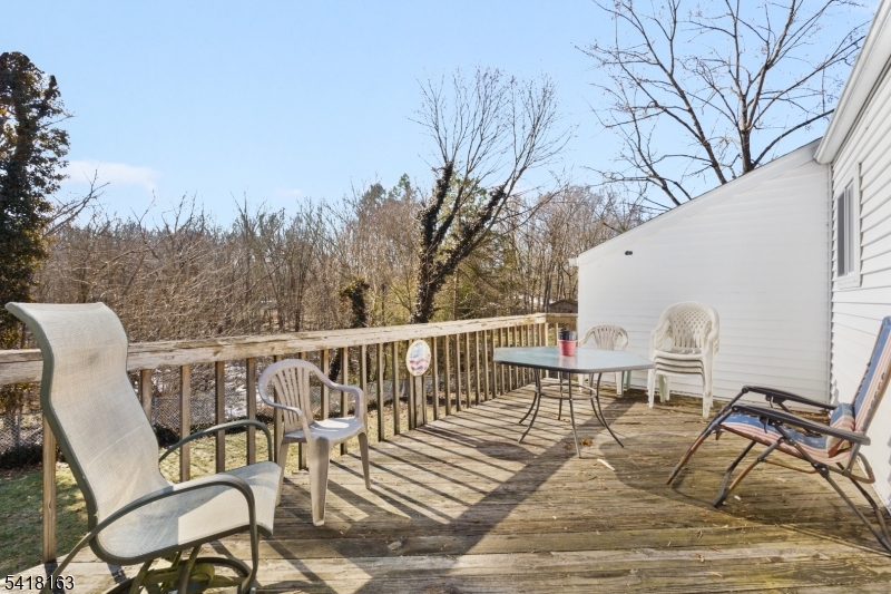 18 Kendall Dr Property Photo 23