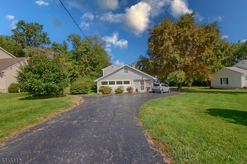 96 Parsippany Rd Property Photo 6