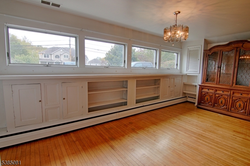 96 Parsippany Rd Property Photo 8