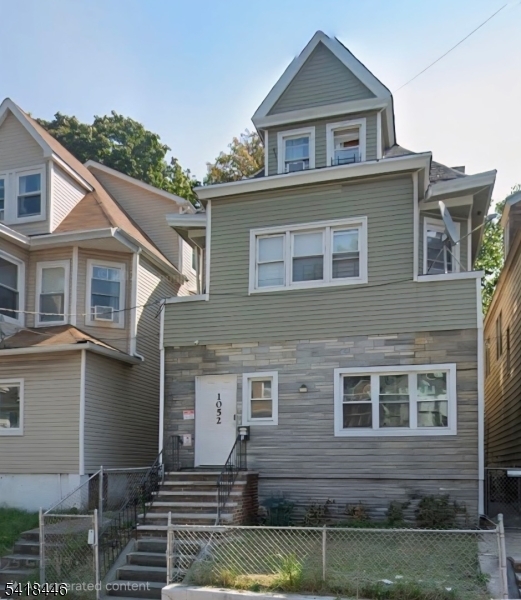 1052 Grove St 3 Property Photo 1