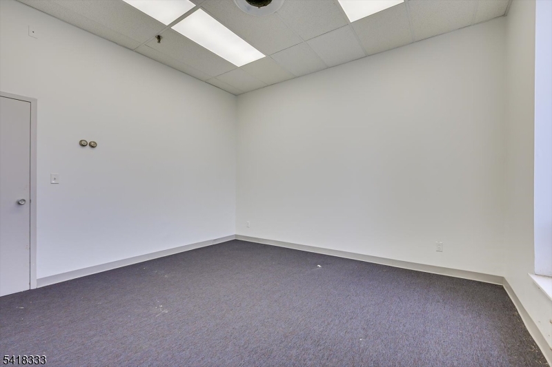 3461 S Clinton Ave Property Photo 14