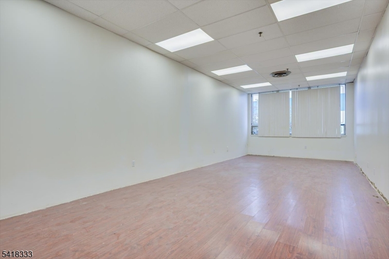 3461 S Clinton Ave Property Photo 16