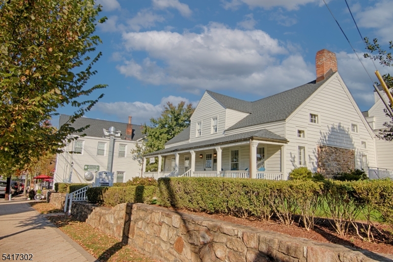 2 Morristown Rd Property Photo 1