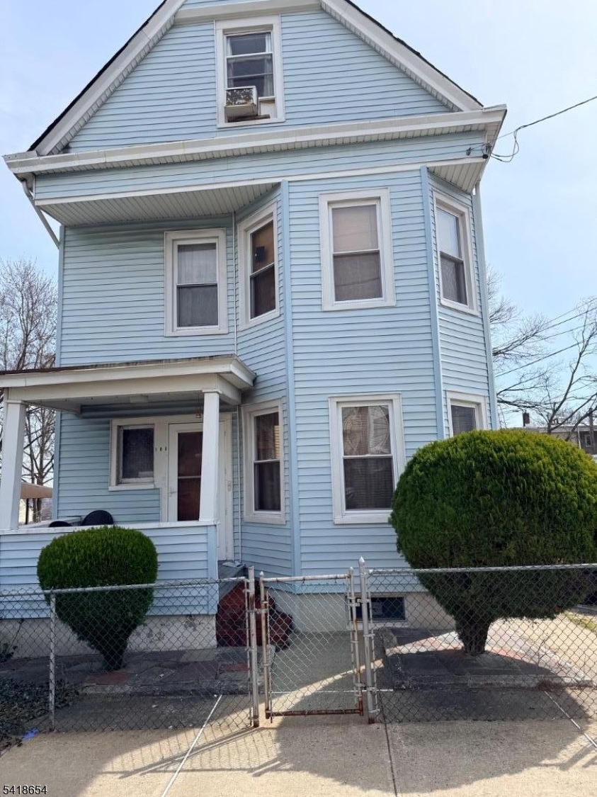 106 N 6Th St 2