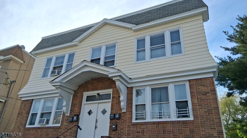 291 Vermont Ave Property Photo 1