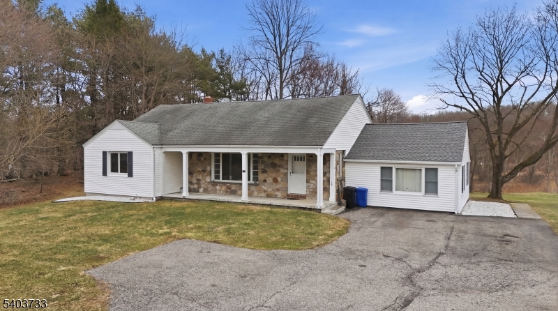210 State Rt 284 Property Photo 1