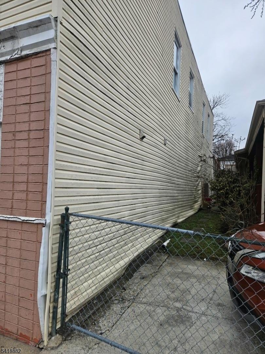 25 Jacob St Property Photo 3