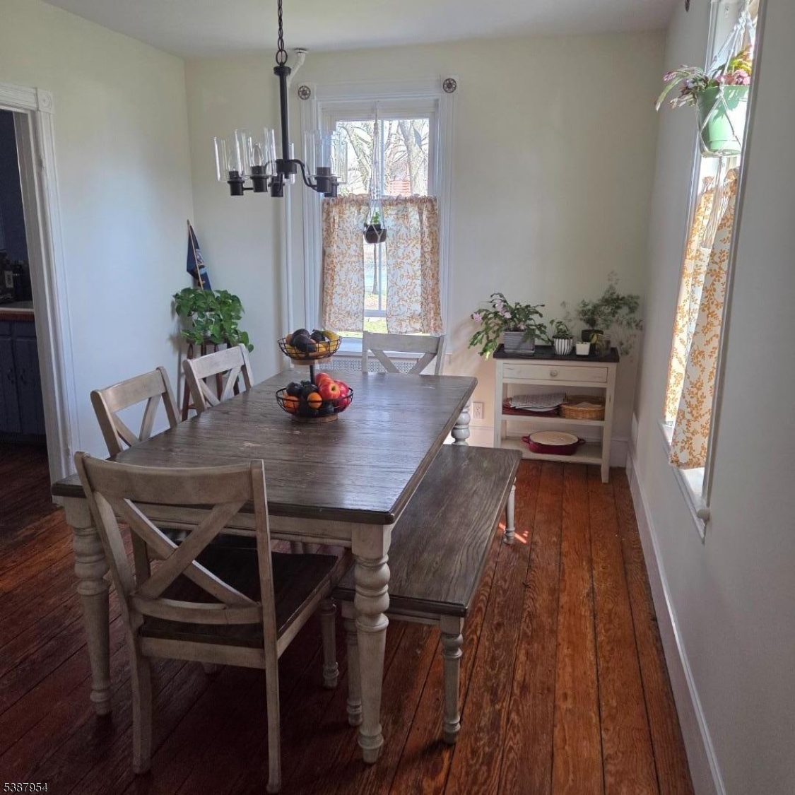 25 Park Ave Property Photo 5