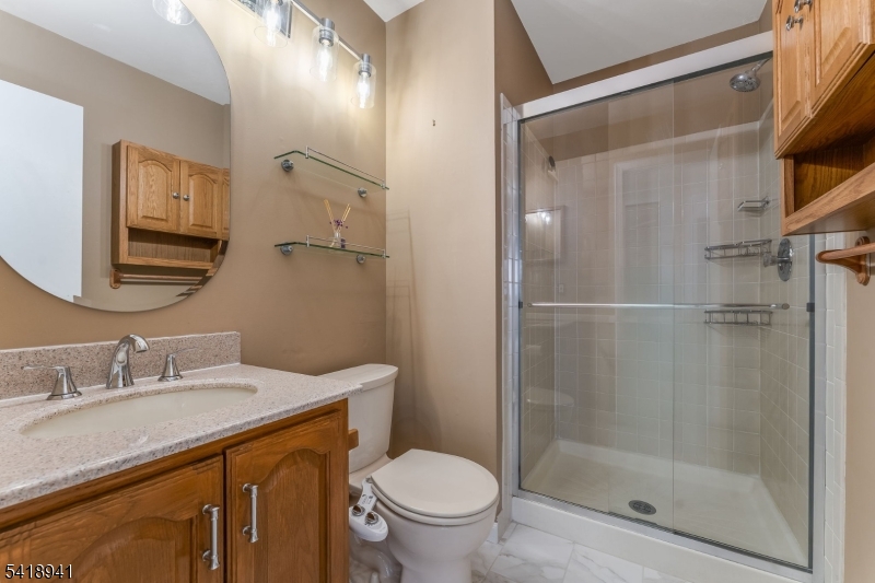 382 Hadleigh Ln Property Photo 19