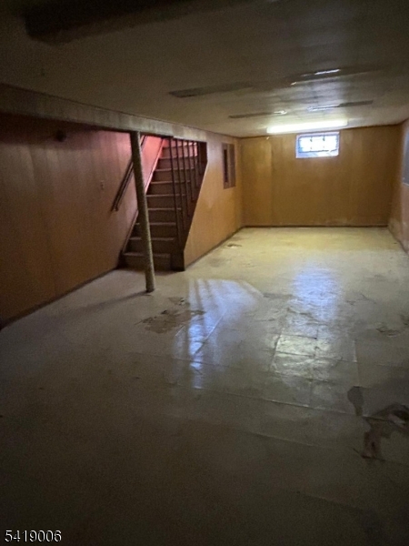 12 Ferry Hts Property Photo 9