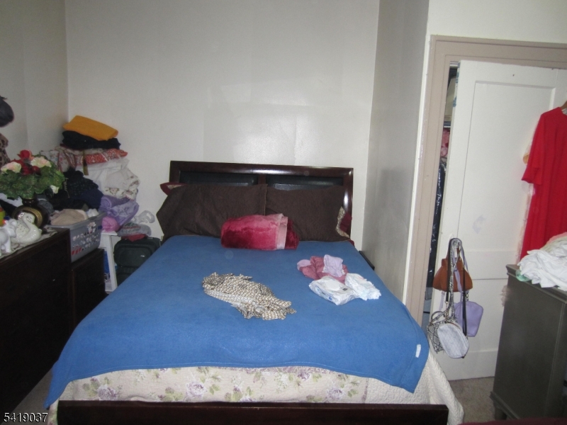 150 Hillside Ter Property Photo 16