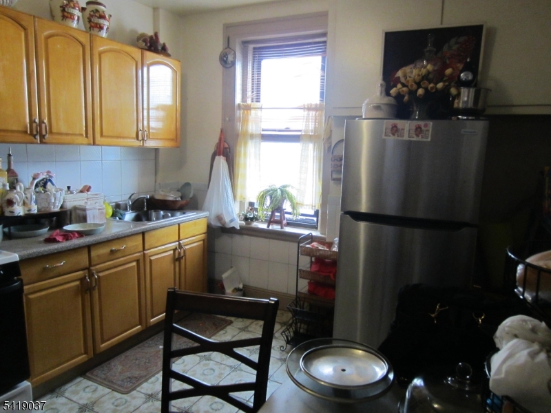 150 Hillside Ter Property Photo 17