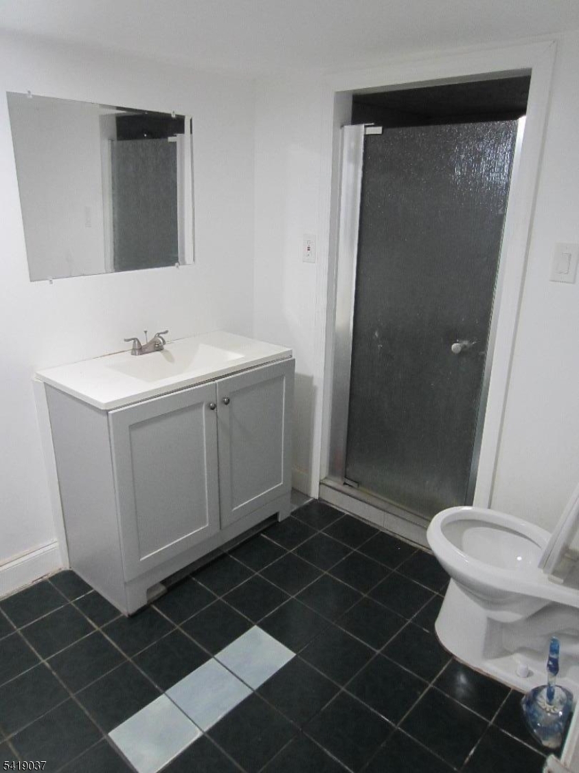 150 Hillside Ter Property Photo 22