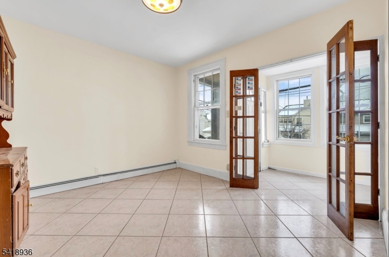 119 Clark Pl Property Photo 8
