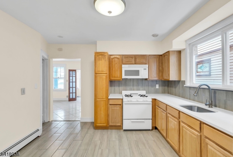 119 Clark Pl Property Photo 13