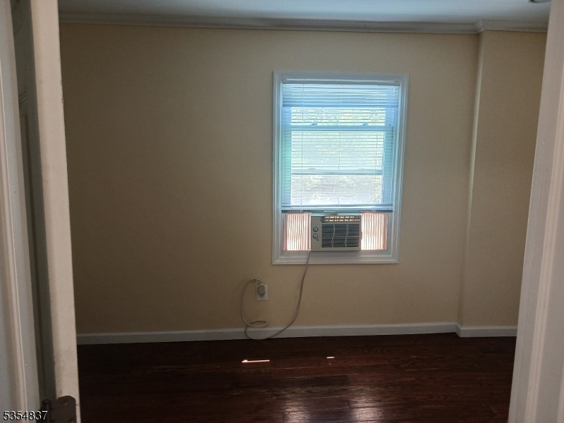 571 Bloomfield Ave Property Photo 11