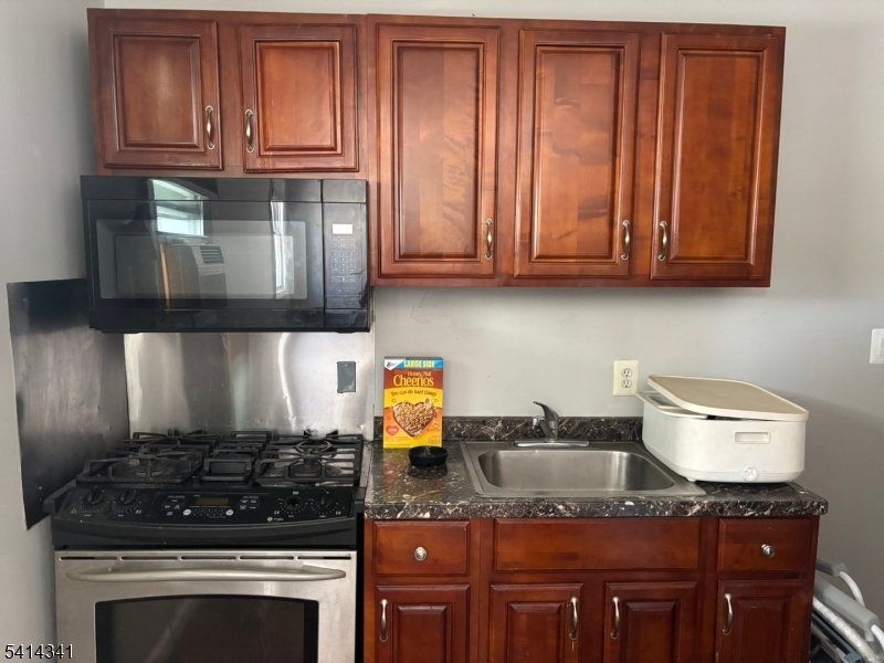 571 Bloomfield Ave Property Photo 15