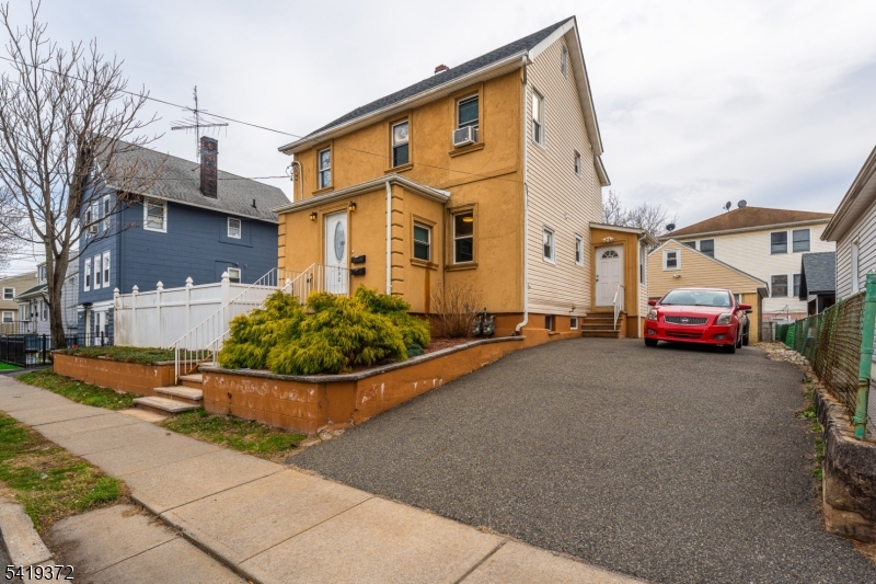 192 Boston Ave Property Photo 1
