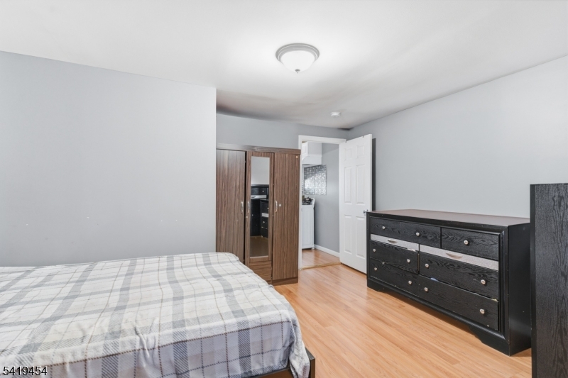 61 Cutler St Property Photo 13