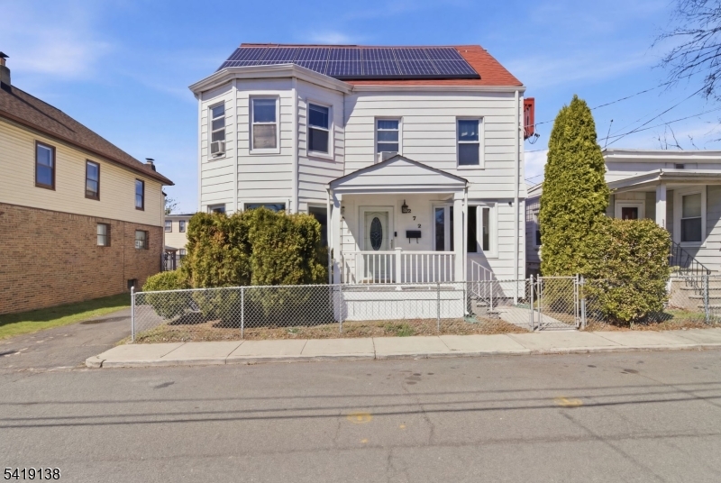 272 Oswald Pl