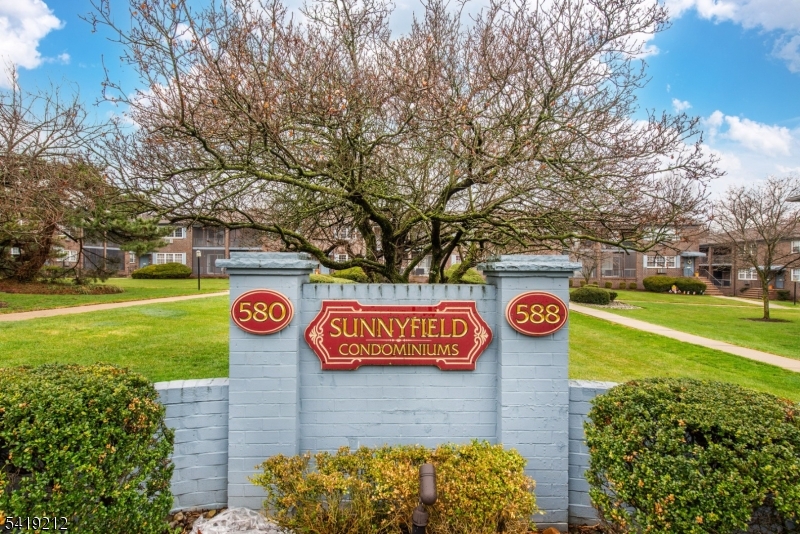 580 Bloomfield Ave 11B
