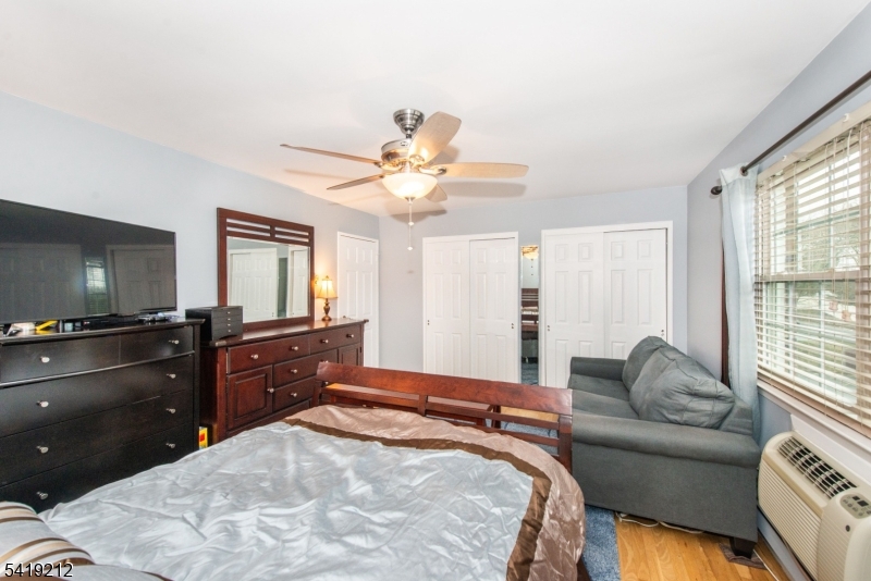 580 Bloomfield Ave 11b Property Photo 15