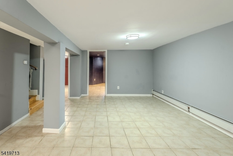 50 Eaton Pl Property Photo 11