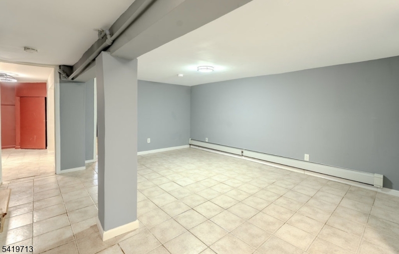 50 Eaton Pl Property Photo 12