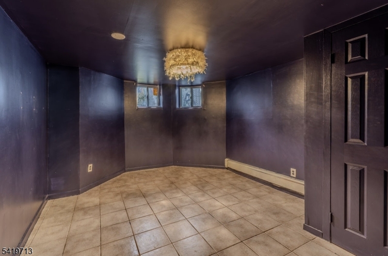 50 Eaton Pl Property Photo 14