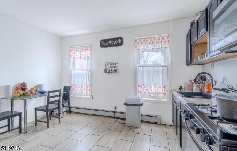 50 Eaton Pl Property Photo 18