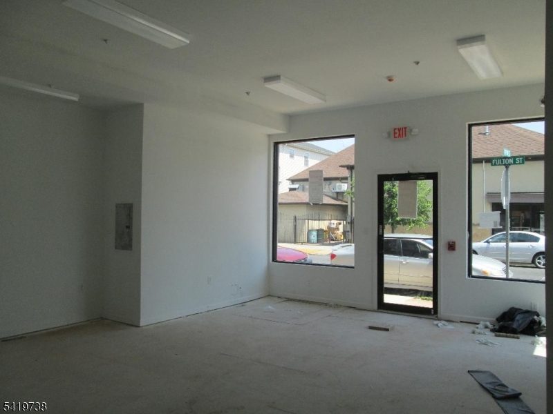 500 Fulton St Property Photo 2