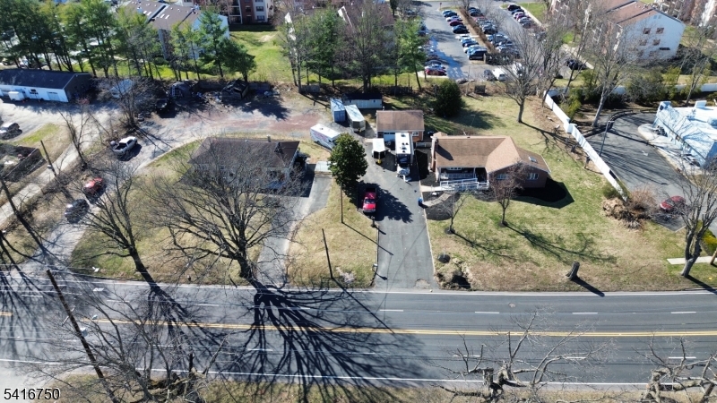 4032 Quakerbridge Road Property Photo 1