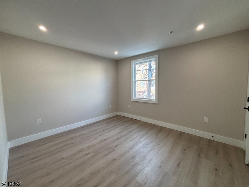 136 Elm St Property Photo 4