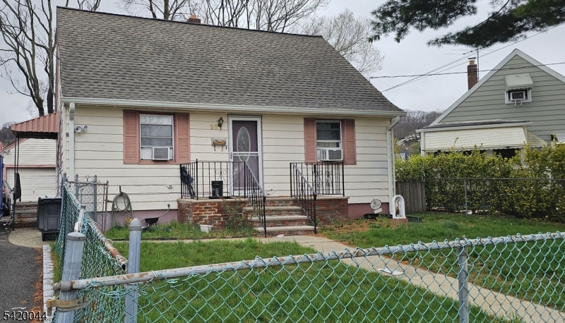 23 Colonial Ave Cv 1 Property Photo 1