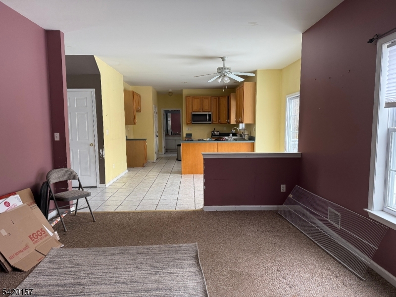 39 Canterbury Ln Property Photo 2
