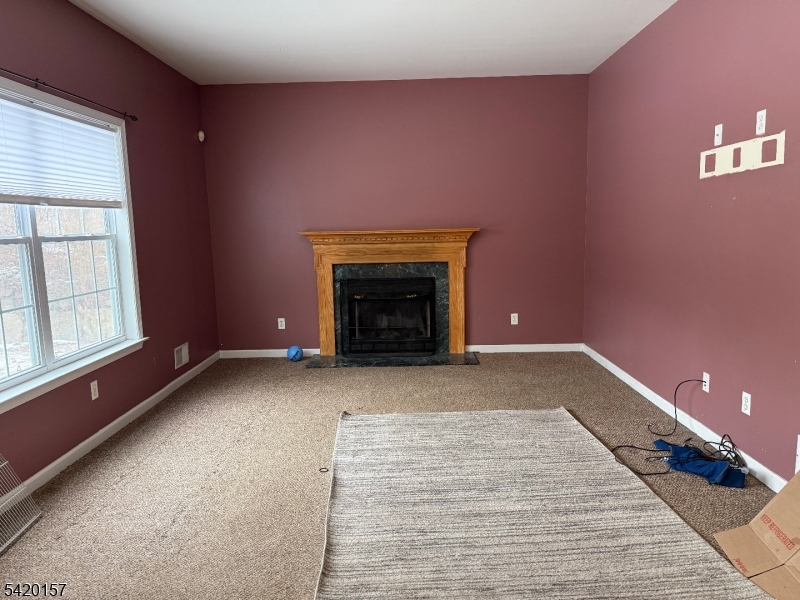 39 Canterbury Ln Property Photo 4