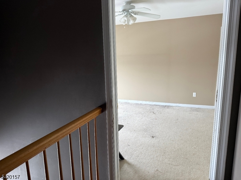 39 Canterbury Ln Property Photo 17
