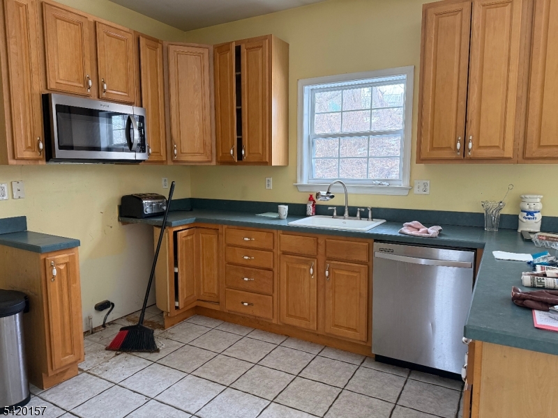 39 Canterbury Ln Property Photo 25