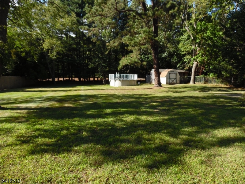 244 Manalapan Rd Property Photo 14