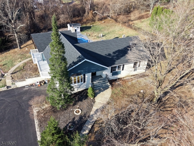 2 Rossi Dr Property Photo 2