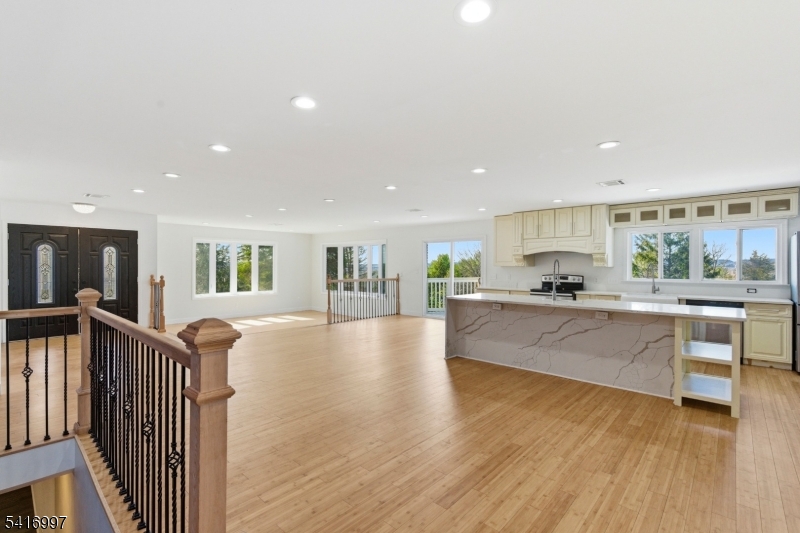 2 Rossi Dr Property Photo 14