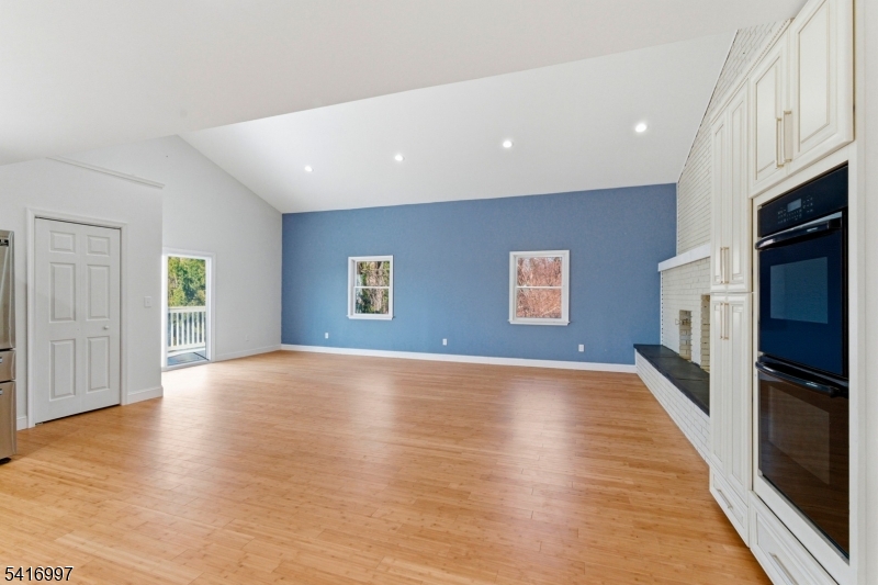 2 Rossi Dr Property Photo 18