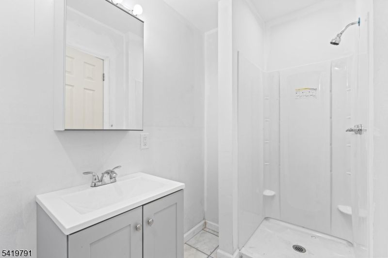 2 Rossi Dr Property Photo 28
