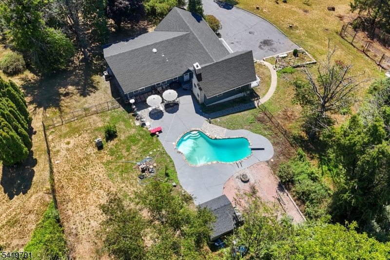 2 Rossi Dr Property Photo 40
