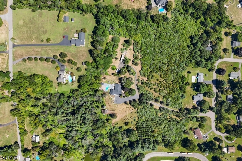 2 Rossi Dr Property Photo 48