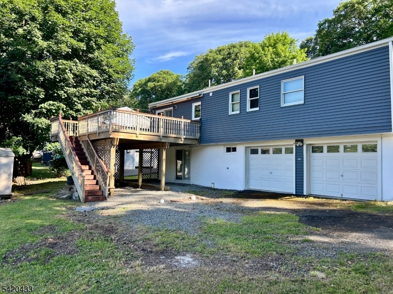 73 Elba Ave Property Photo 2