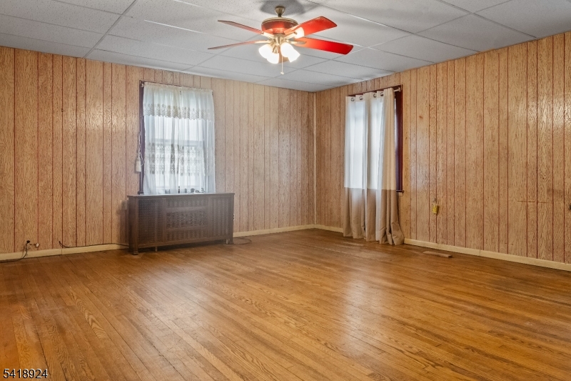 315 Meeker Ave Property Photo 15