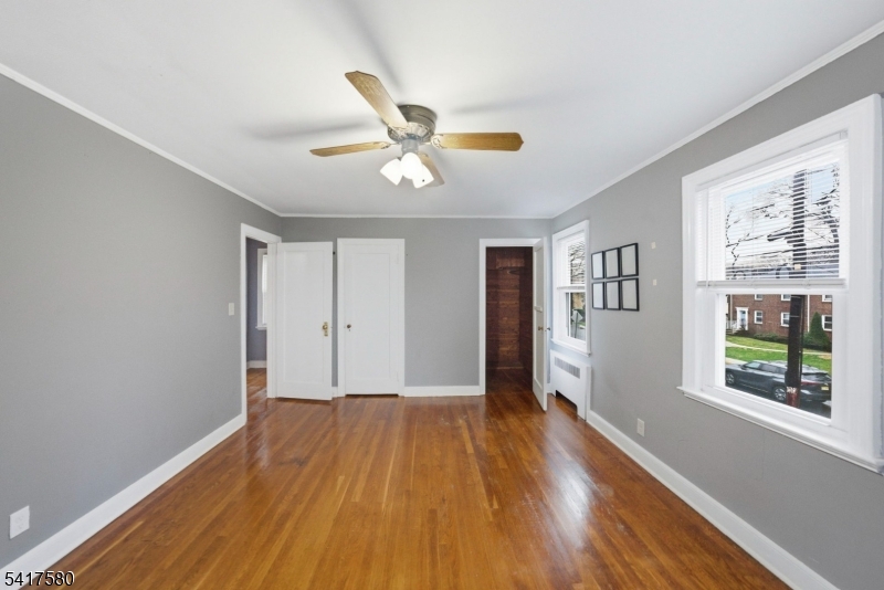 294 Park Ave Property Photo 14
