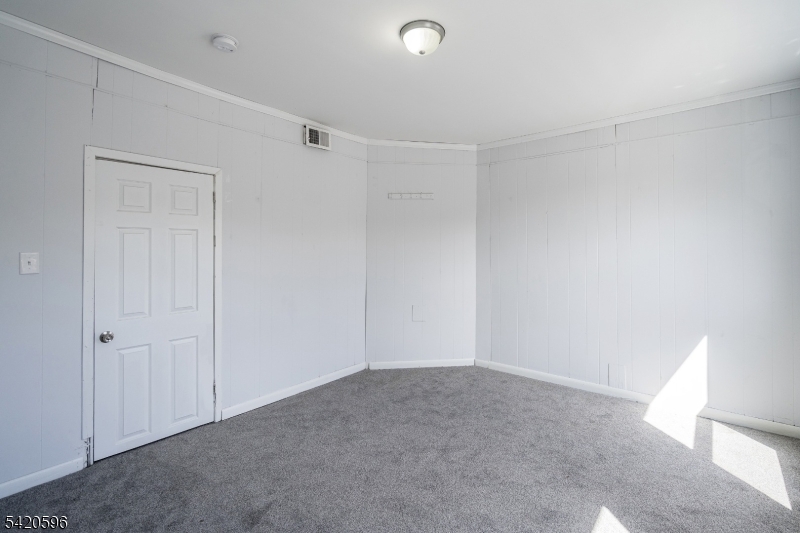 904 2nd Ave 2 Property Photo 7